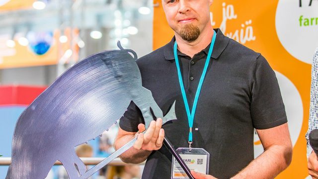 Tommi Fors sai Vuoden sikateko 2022-palkinnon